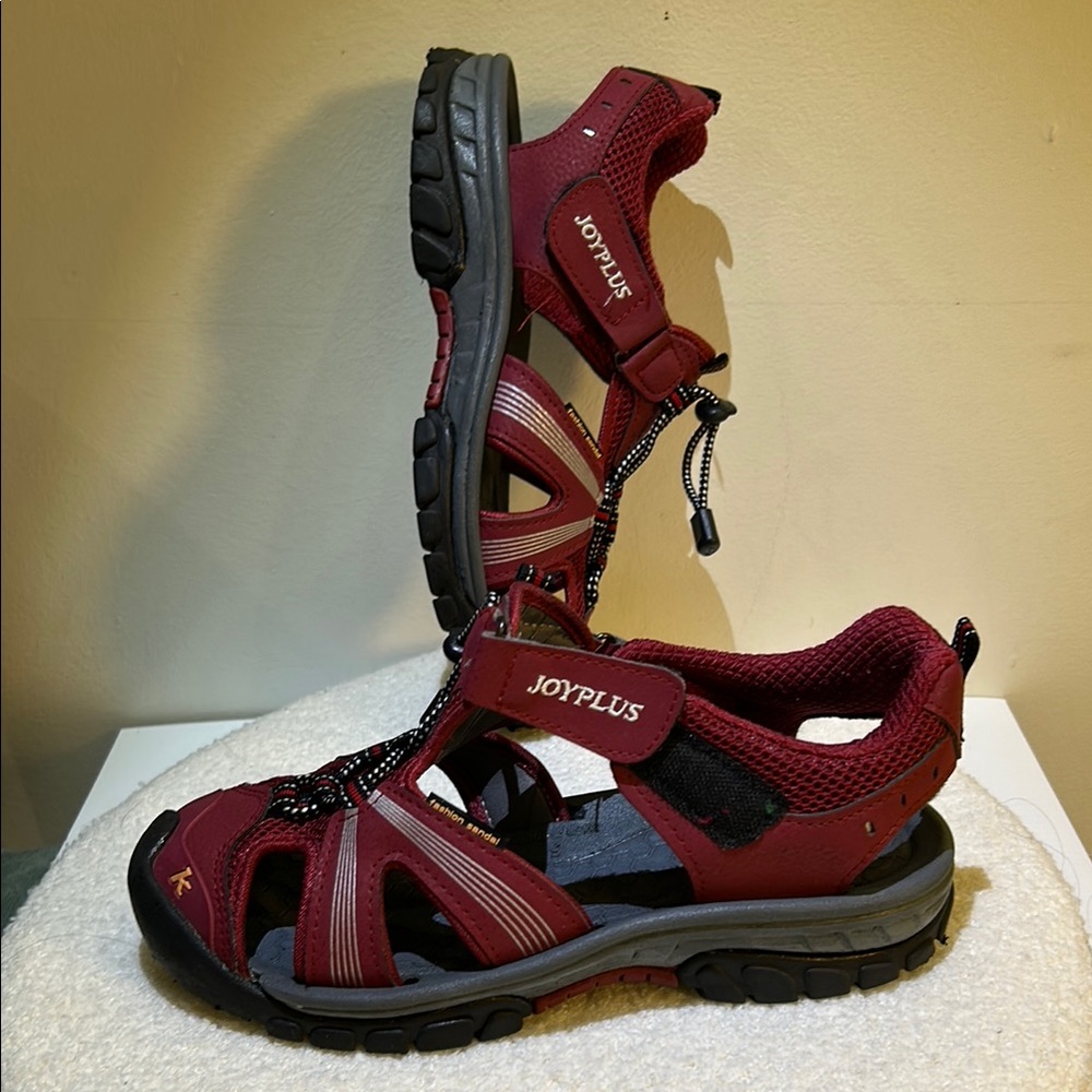 Women's Burgundy korean Sandals